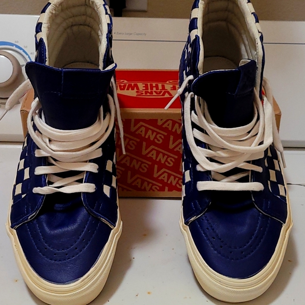 Vans blue 💙& white leather checkered shoes. NEW!